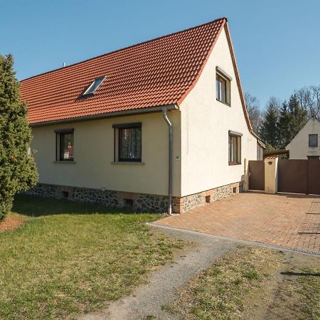 Alluring Holiday Home In Meisdorf With Garden Exterior photo